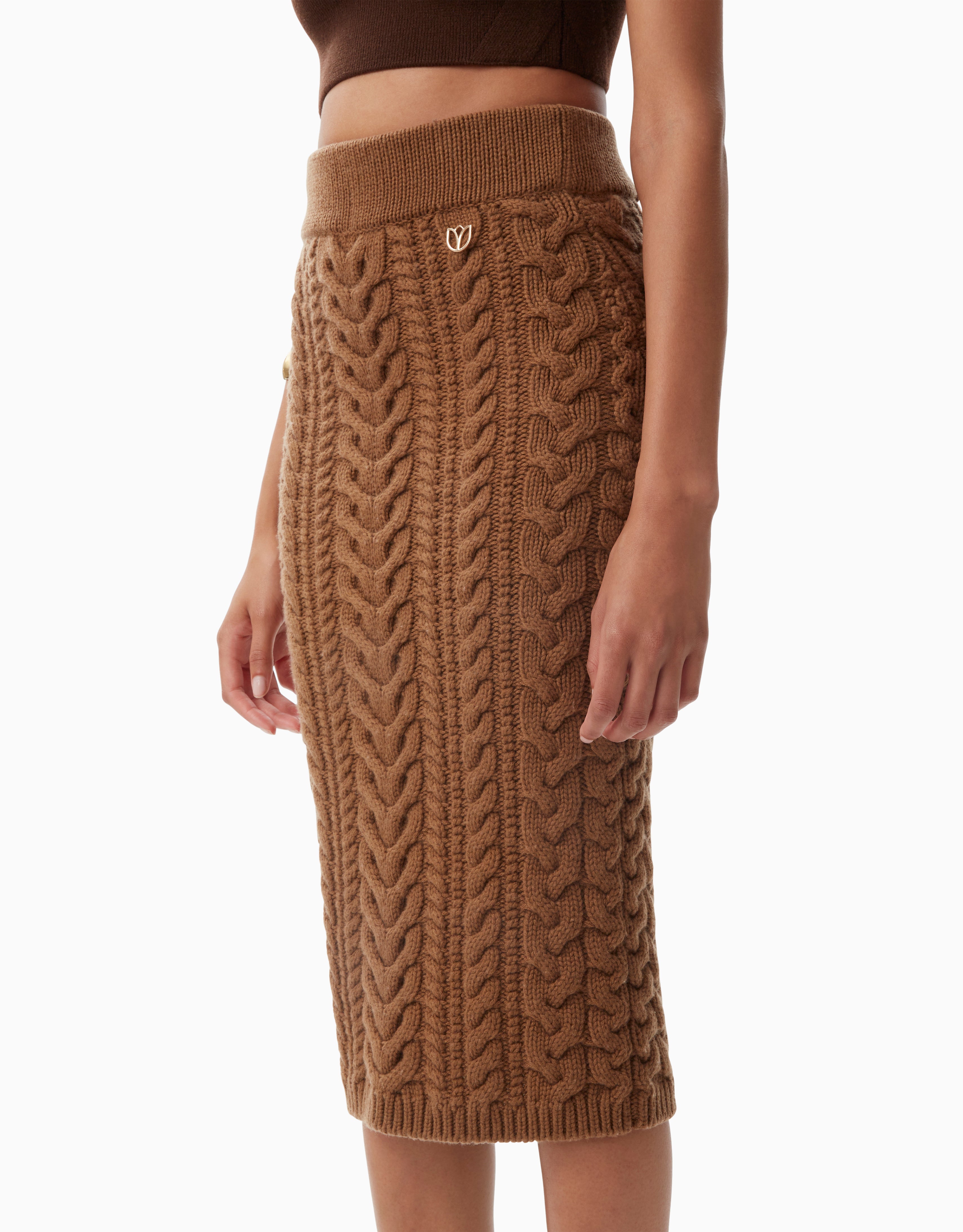 Cable knit midi skirt in camel Dodiee